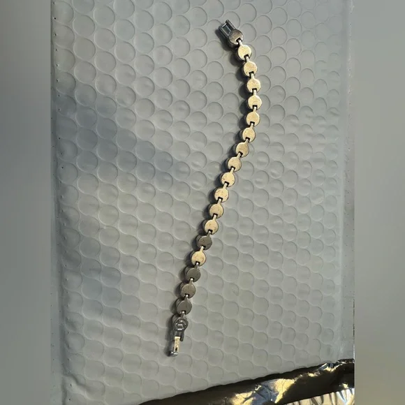 Touchstone Crystall Floridian Ice Bracelet - Picture 4 of 4